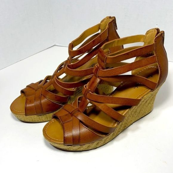 American Eagle Outfitters Shoes - American Eagle Espadrille Wedge Strappy Sandals